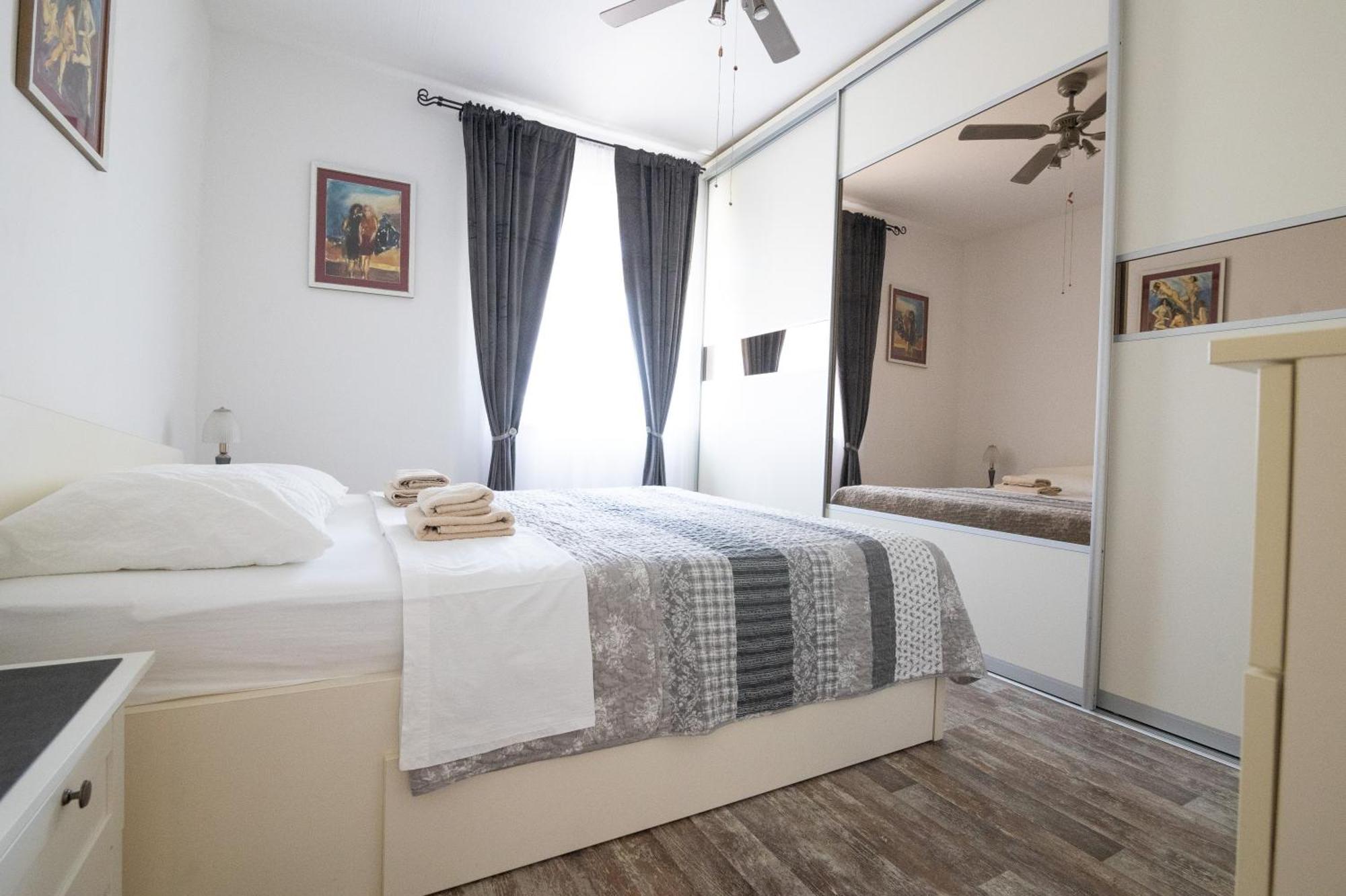 Apartment Regina Сплит Экстерьер фото